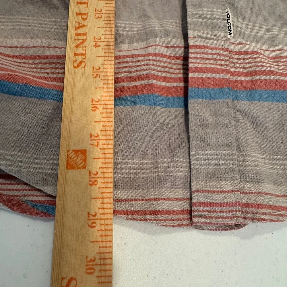 Volcom Vorzy SS Slim Fit Striped Button Down Shirt Mens Large Grey Blue Red - Picture 7 of 9
